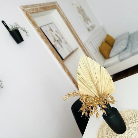 Two Streets One Stay Stefana & Damrota Katowice Extérieur photo