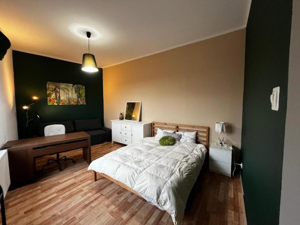 Two Streets One Stay Stefana & Damrota Katowice Extérieur photo